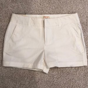 Khakis by GAP White shorts